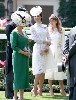 Catherine, Duchess of Cambridge pic #976693
