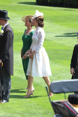 Catherine, Duchess of Cambridge pic #976680