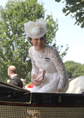 Catherine, Duchess of Cambridge pic #976679