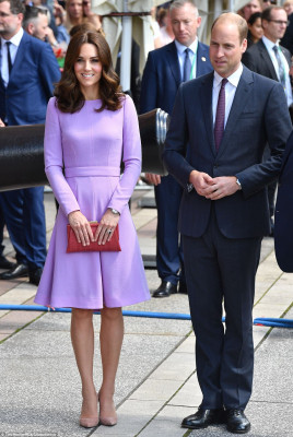 Catherine, Duchess of Cambridge pic #985394