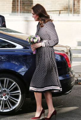 photo 18 in Catherine, Duchess of Cambridge gallery [id1016427] 2017-11-29 00:00:00