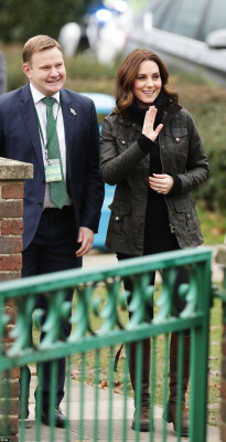 photo 14 in Catherine, Duchess of Cambridge gallery [id1016921] 2017-12-01 00:00:00