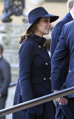 photo 16 in Catherine, Duchess of Cambridge gallery [id1022144] 2017-12-15 00:00:00