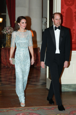 Kate Middleton Attend a Dinner at the British Embassy in Paris 3/17/ 2017