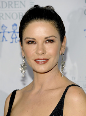 Catherine Zeta Jones pic #440109