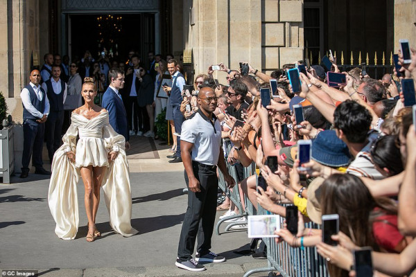 photo 11 in Celine Dion gallery [id1194926] 2019-07-12 00:00:00