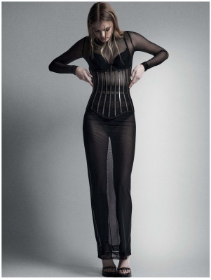 Chane Husselmann ~ L&#039;Officiel Italia Febbraio 2023 by David Santinelli