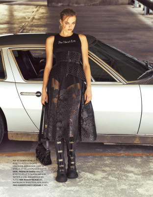 Chane Husselmann ~ Grazia Italia 08.09.2022 by  Sven Banziger