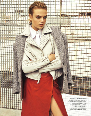 Chane Husselmann ~ Grazia Italia 08.09.2022 by  Sven Banziger