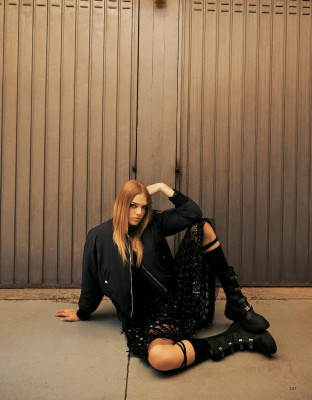 Chane Husselmann ~ Grazia Italia 22.09.2022 by  Emre Güven
