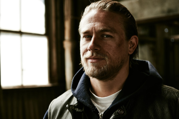 Charlie Hunnam pic #952453