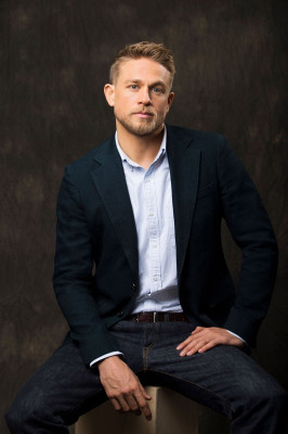 Charlie Hunnam pic #963095