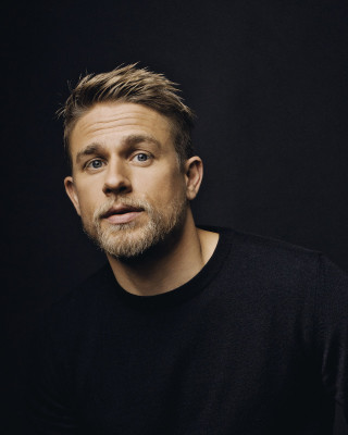 Charlie Hunnam pic #972255