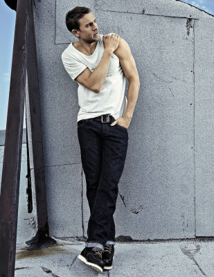 Charlie Hunnam pic #958538