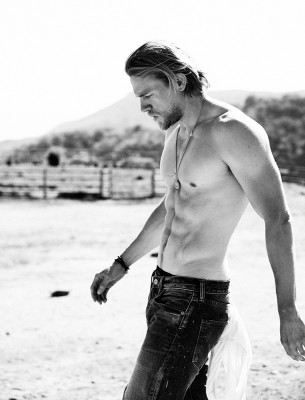 Charlie Hunnam pic #952864