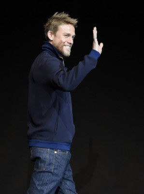 Charlie Hunnam pic #952448