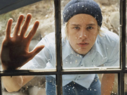 photo 9 in Charlie Hunnam gallery [id547621] 2012-08-14 00:00:00