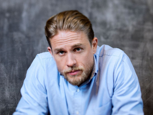 Charlie Hunnam pic #952438