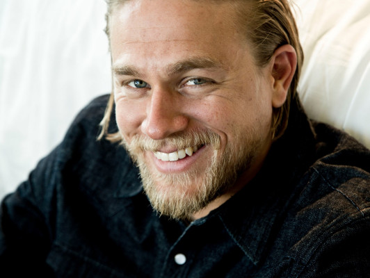 Charlie Hunnam pic #952839