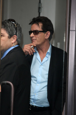 Charlie Sheen pic #578703