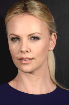 Charlize Theron pic #498638
