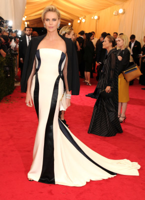 Charlize Theron pic #727778