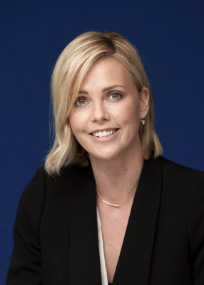 Charlize Theron pic #441125