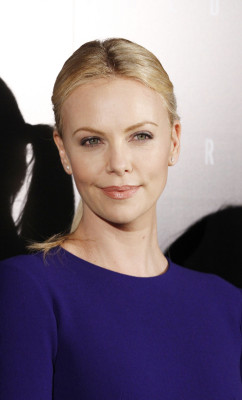Charlize Theron pic #496053