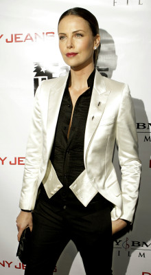 Charlize Theron pic #332457