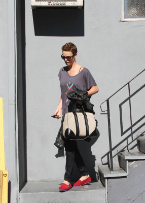 Charlize Theron pic #603870