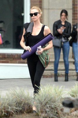 Charlize Theron pic #797336