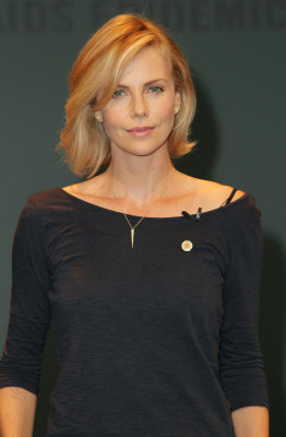 Charlize Theron pic #774347