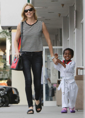 Charlize Theron pic #797939