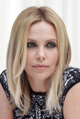 Charlize Theron pic #523546