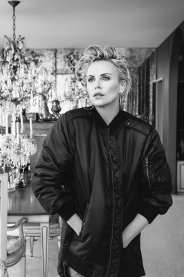 Charlize Theron pic #885263