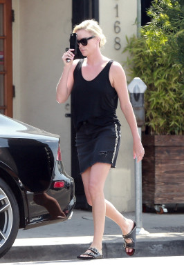Charlize Theron pic #992378