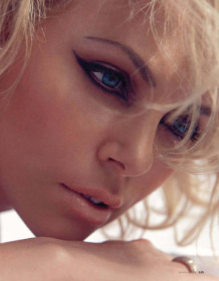 Charlize Theron pic #288875