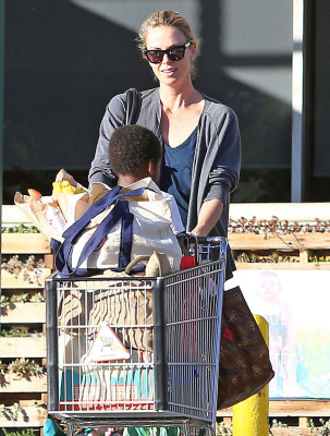 Charlize Theron pic #783534