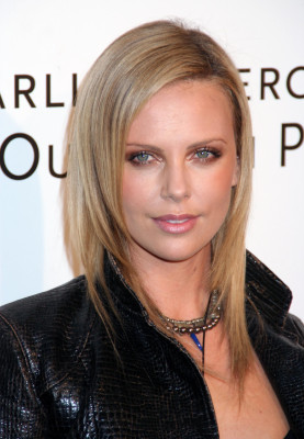 photo 11 in Charlize Theron gallery [id48327] -0001-11-30 00:00:00