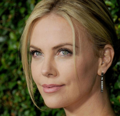 Charlize Theron pic #447256