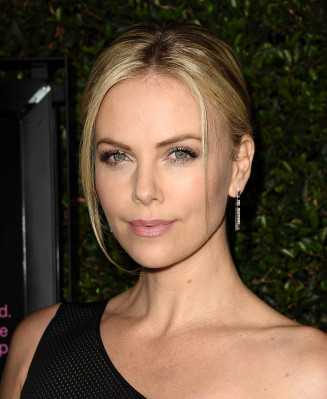 Charlize Theron pic #447868