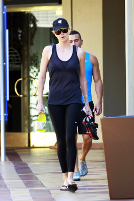 Charlize Theron pic #412047