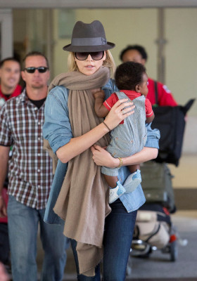 Charlize Theron pic #517217