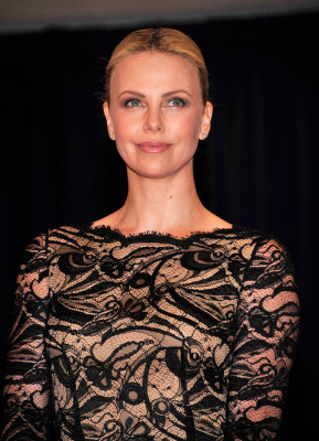 Charlize Theron pic #505544