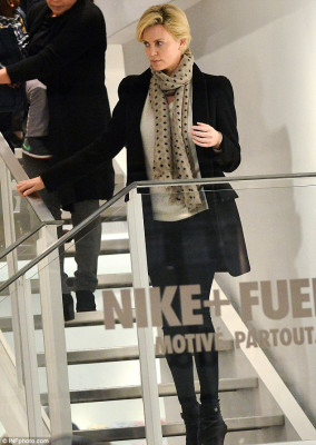 Charlize Theron pic #680757