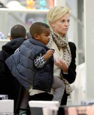 Charlize Theron pic #680766