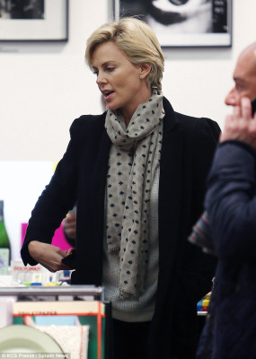 Charlize Theron pic #680765