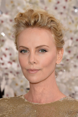 Charlize Theron pic #748472