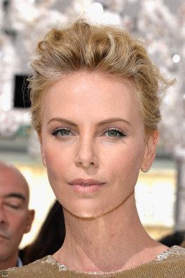 Charlize Theron pic #748469