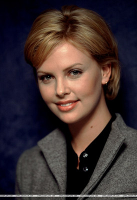 photo 4 in Charlize gallery [id10823] -0001-11-30 00:00:00